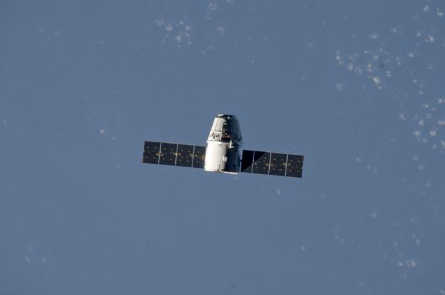 NASA image: Approach  of the SpaceX Dragon Commercial cargo craft