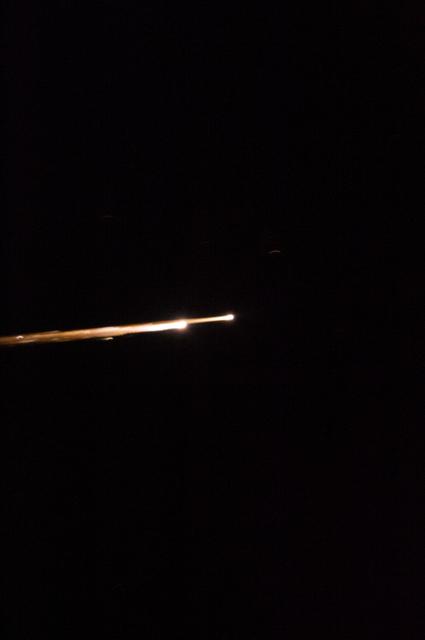 NASA image: Soyuz TMA-05M beginning to re-enter the Earth's atmosphere