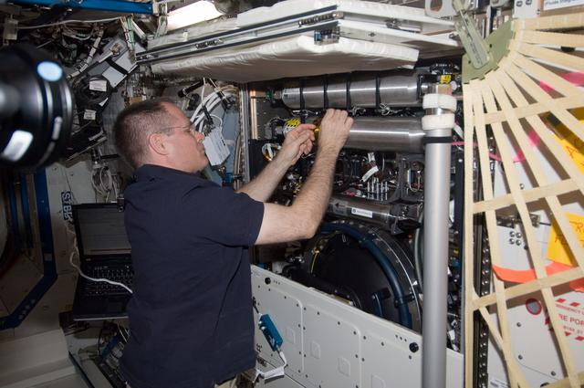 NASA image: Ford services the CIR in the U.S. Laboratory