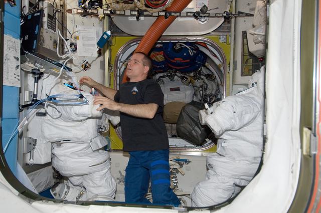 NASA image: Ford conducts OBT on computer in the A/L