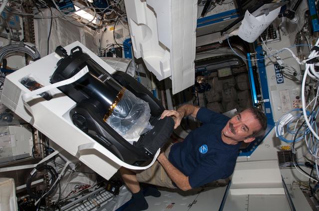 NASA image: Hadfield and Ford in the U.S. Laboratory