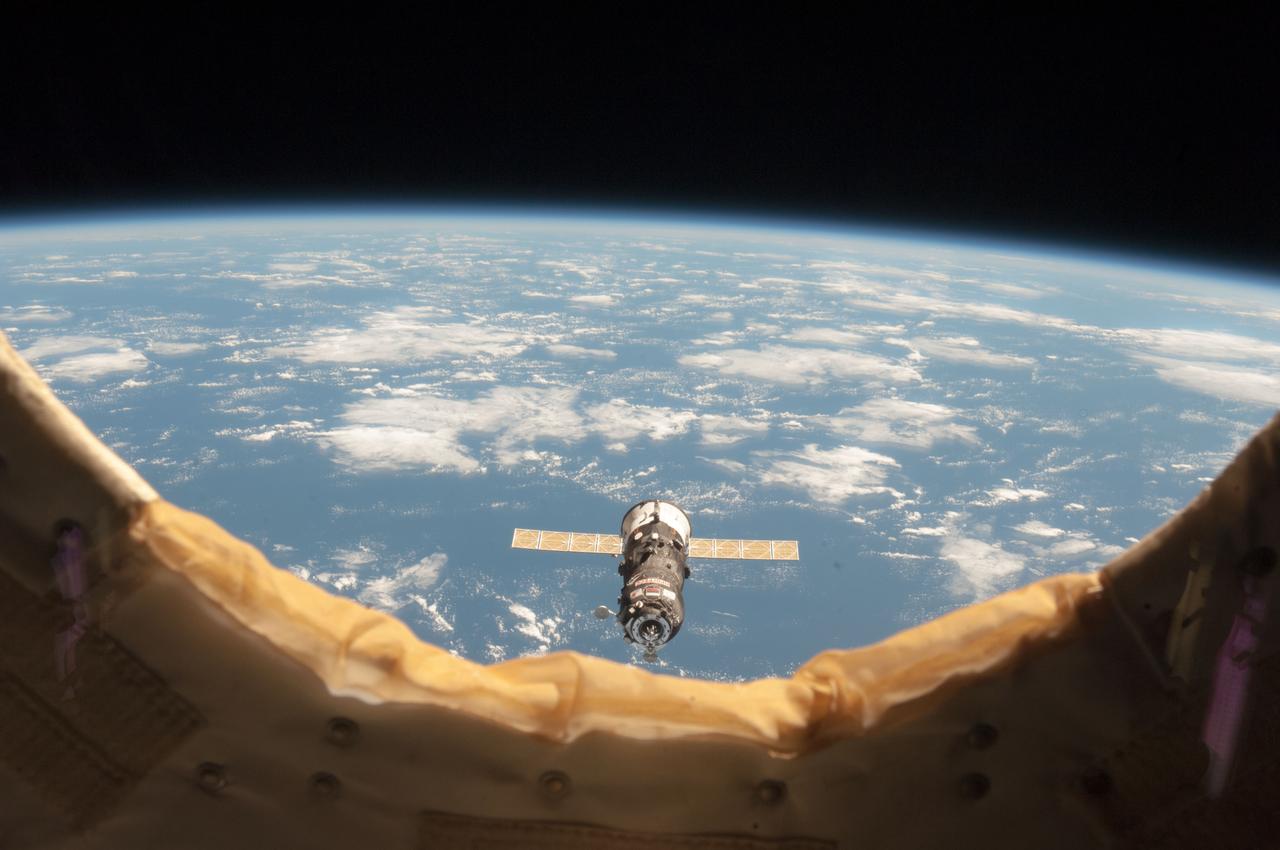 ISS034-E-046404 (11 Feb. 2013) --- An unpiloted ISS Progress resupply vehicle approaches the International Space Station, carrying 1,764 pounds of propellant, 110 pounds of oxygen and air, 926 pounds of water and 3,000 pounds of spare parts, experiment hardware and logistics equipment ? 2.9 tons of supplies in all ? for the Expedition 34 crew members. Progress 50 docked to the station?s Pirs docking compartment at 3:35 p.m. (EST) on Feb. 11, 2013. The space freighter launched from the Baikonur Cosmodrome in Kazakhstan at 9:41 a.m. (8:41 p.m. Kazakhstan time) on an accelerated, four-orbit journey to rendezvous with the station.