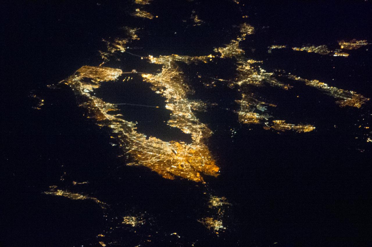 Earth Observations taken by the Expedition 35 Crew