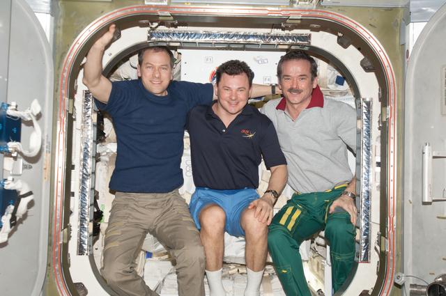 NASA image: Marshburn, Romanenko and Hadfield in Dragon CRS-2