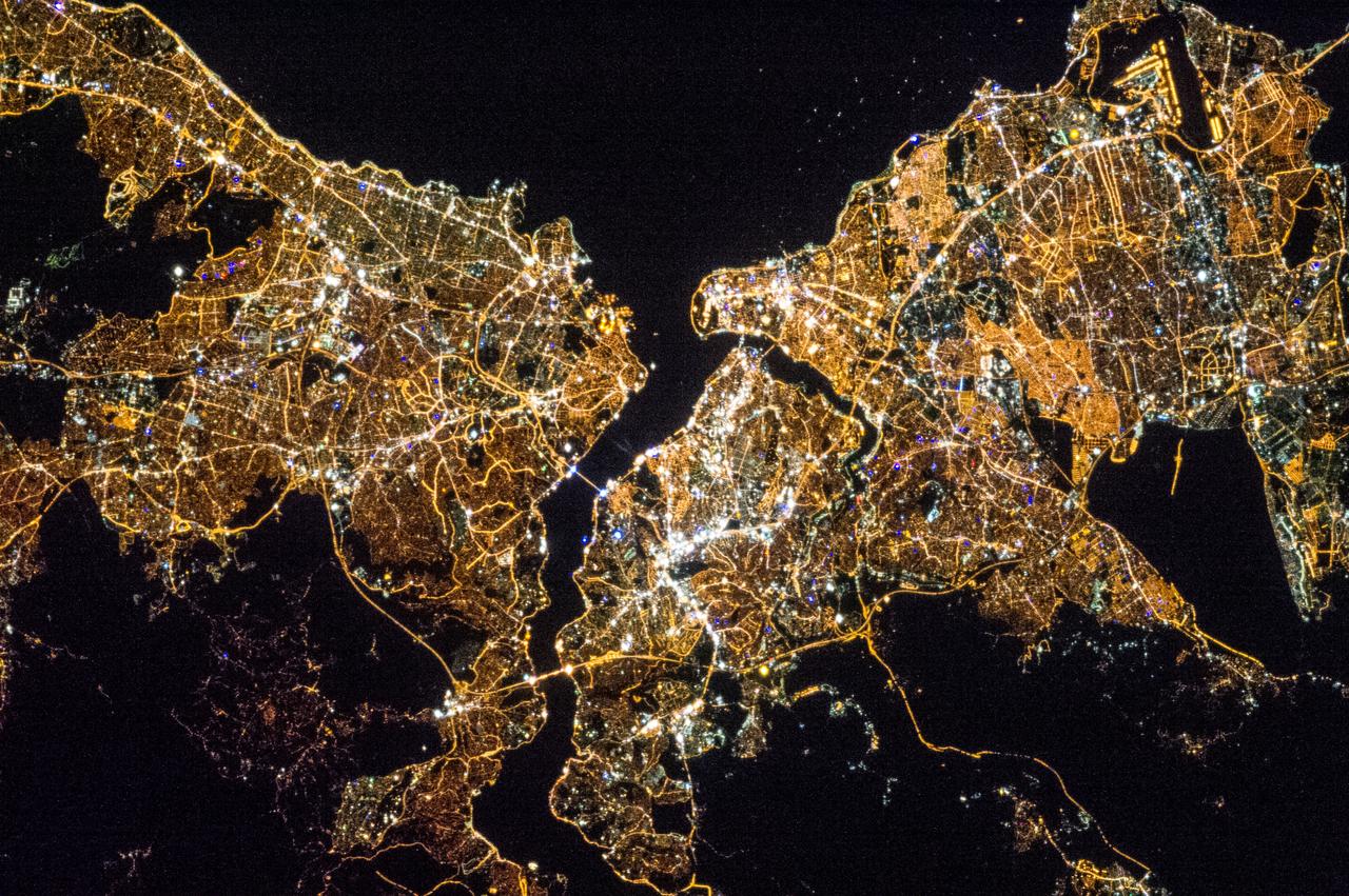 Earth observation taken by the Expedition 35 crew aboard the ISS. Night view of city lights.