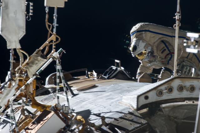 NASA image: Extravehicular Crewmember during EVA 32
