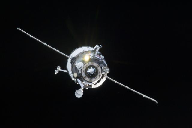 NASA image: Progress 51P on approach to the ISS