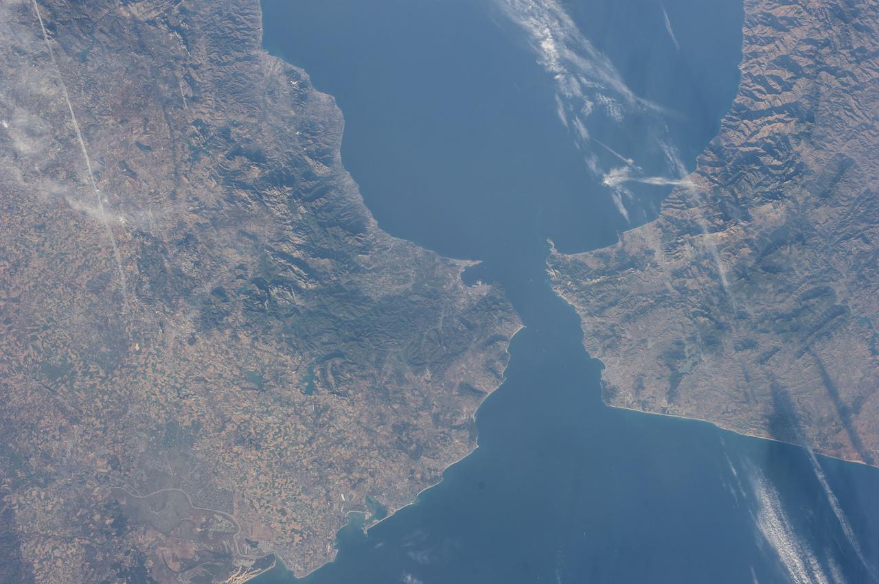 Earth observation taken during a day pass by an Expedition 36 crew member on board the International Space Station (ISS).