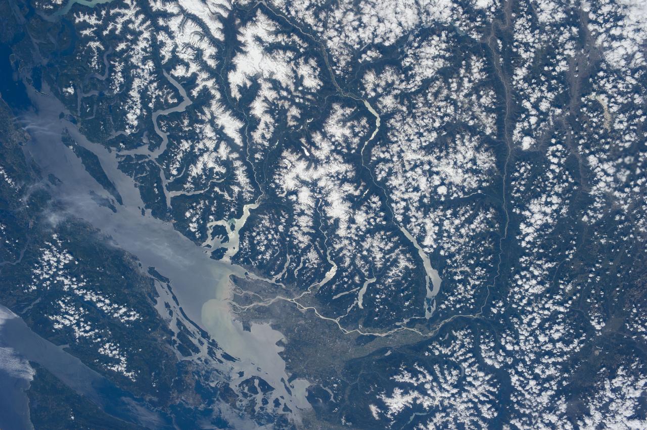 Earth observation taken during a day pass by an Expedition 36 crew member on board the International Space Station (ISS).