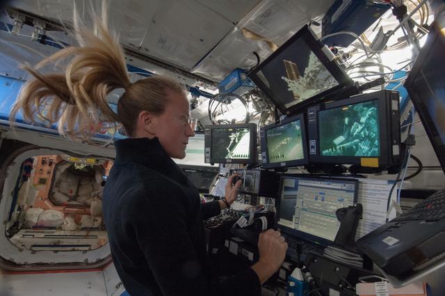 NASA image: Photos taken inside ISS during EVA day