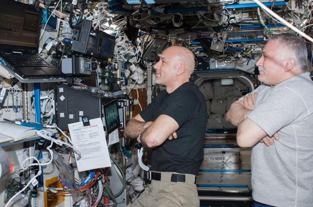 NASA image: Yurchikhin and Parmitano in U.S. Laboratory