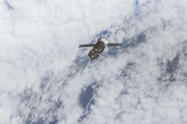 NASA image: Soyuz TMA-10M spacecraft approach to ISS