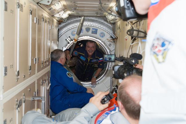 NASA image: Expedition 37 crew in MRM1 to welcome Expedition 38 crew