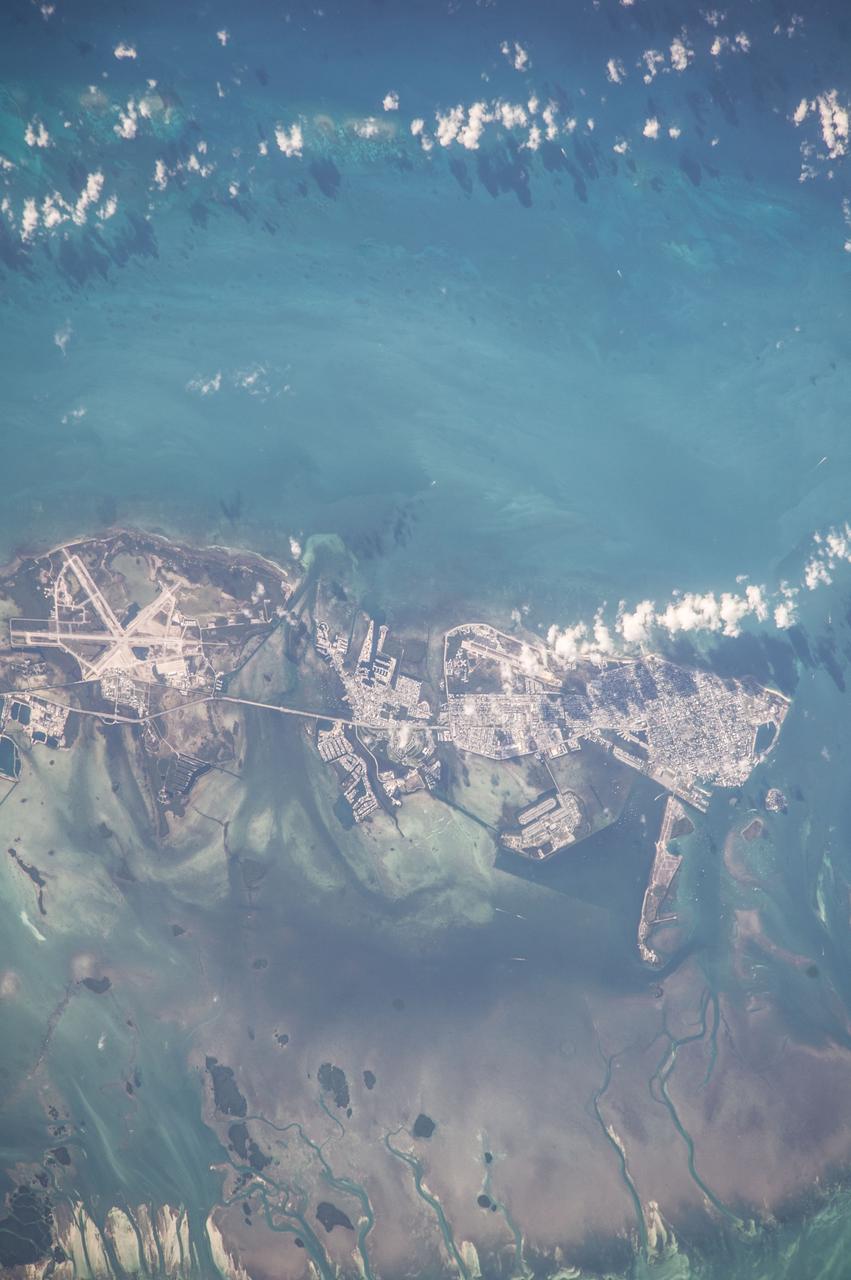 ISS038-E-007756 (24 Nov. 2013) --- One of the Expedition 38 crew members aboard the Earth-orbiting International Space Station used an 800mm lens to record this nadir image of Key West, Florida on Nov. 24, 2013.