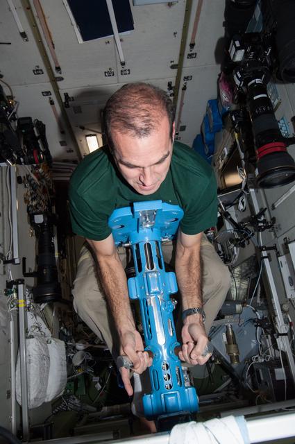 NASA image: Mastracchio using the BMMD in the SM