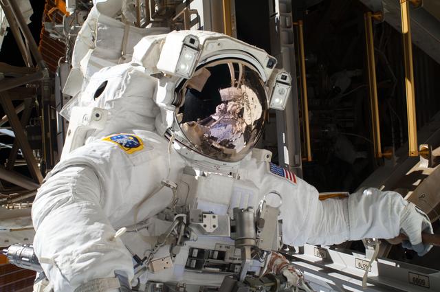 NASA image: iss038e019344