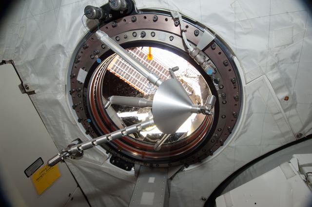 NASA image: iss038e024928