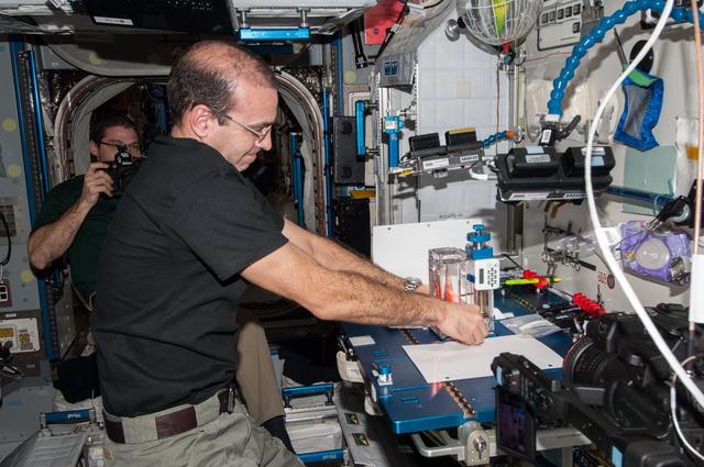 NASA image: CFE-2 Experiment ICF-5 in the Node 2