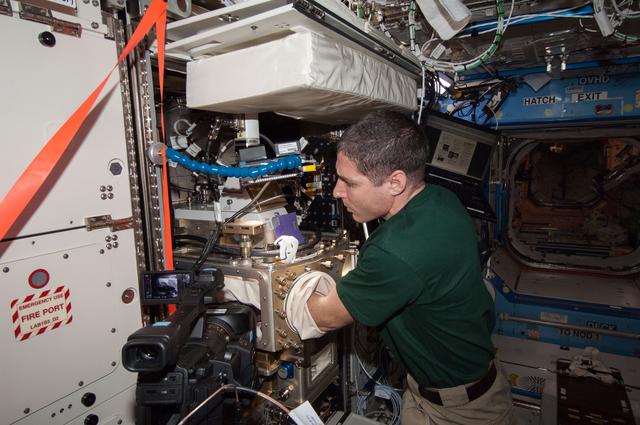 NASA image: iss038e055240