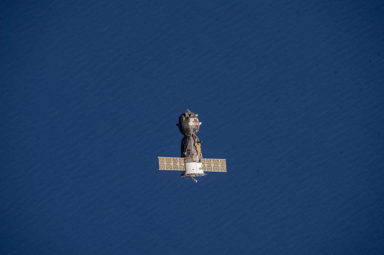 The Soyuz TMA-10M spacecraft departs after undocking from the ISS during Expedition 39. Image was released by astronaut on Twitter.
