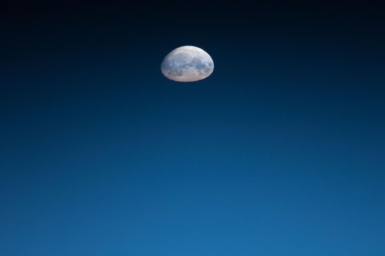Lunar observation taken during moonset by the Expedition 39 crew aboard the ISS. Earth airglow is in view. Image was released by astronaut on Twitter.