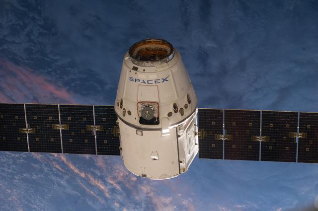 NASA image: Dragon Spacecraft on Approach to ISS