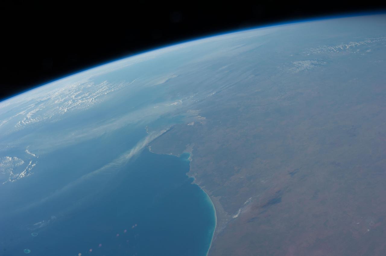 Earth Observation taken during a day pass by the Expedition 40 crew aboard the International Space Station (ISS). File lists this as: Australia.