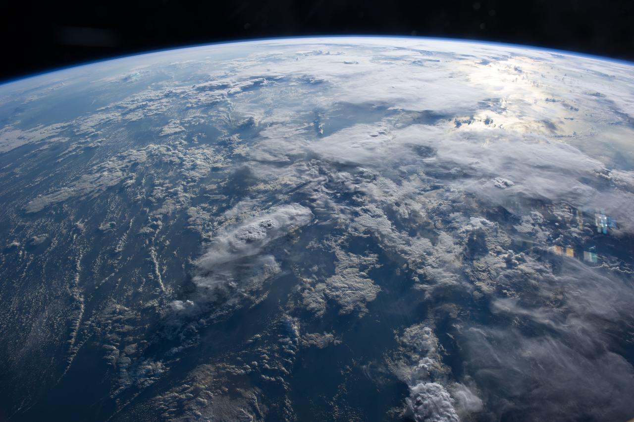 Earth Observation taken during a day pass by the Expedition 40 crew aboard the International Space Station (ISS). File lists this as: Australia.