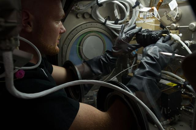 NASA image: Gerst in U.S. Laboratory