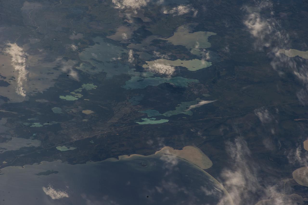 Earth Observation taken during a day pass by the Expedition 40 crew aboard the International Space Station (ISS). Folder lists this as: Canada.