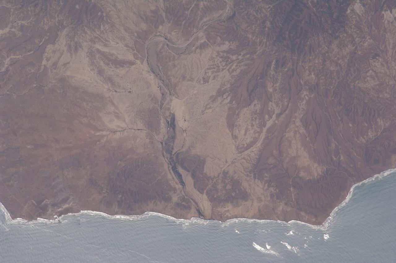 Earth Observation taken during a day pass by the Expedition 40 crew aboard the International Space Station (ISS).