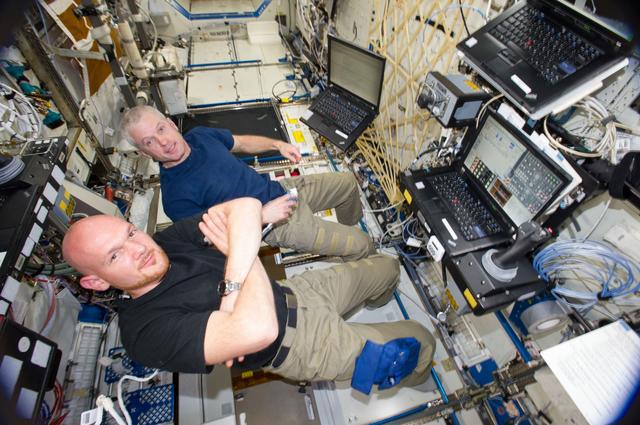 Swanson and Gerst during training session