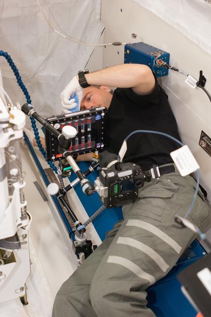 NASA image: Wiseman conducts BCAT-C1 experiment