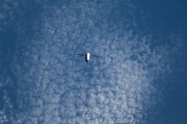 NASA image: ATV Fly-Under