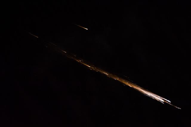 NASA image: Cygnus 2 reentry