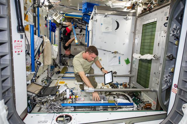 NASA image: Autonomous Mission Operations (AMO) - Total Organic Carbon Analyzer (TOCA)