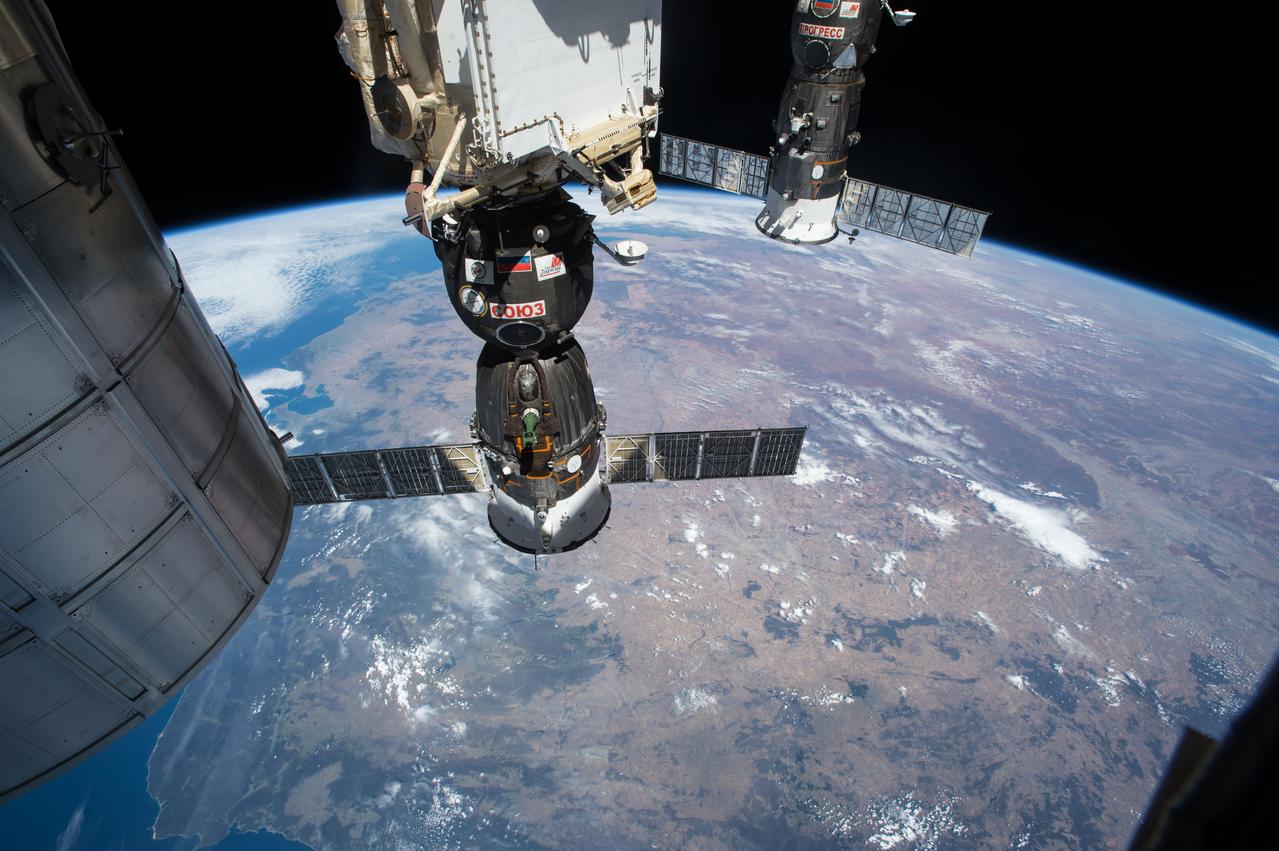 GMT333_00_01_Terry Virts_indonesia australia_128