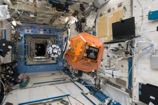 NASA image: SPHERES test run