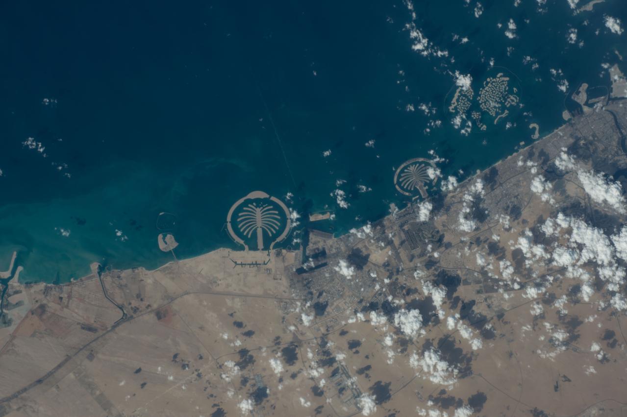 GMT352_11_24_Terry Virts_mideast afghanistan himalayas moon_129