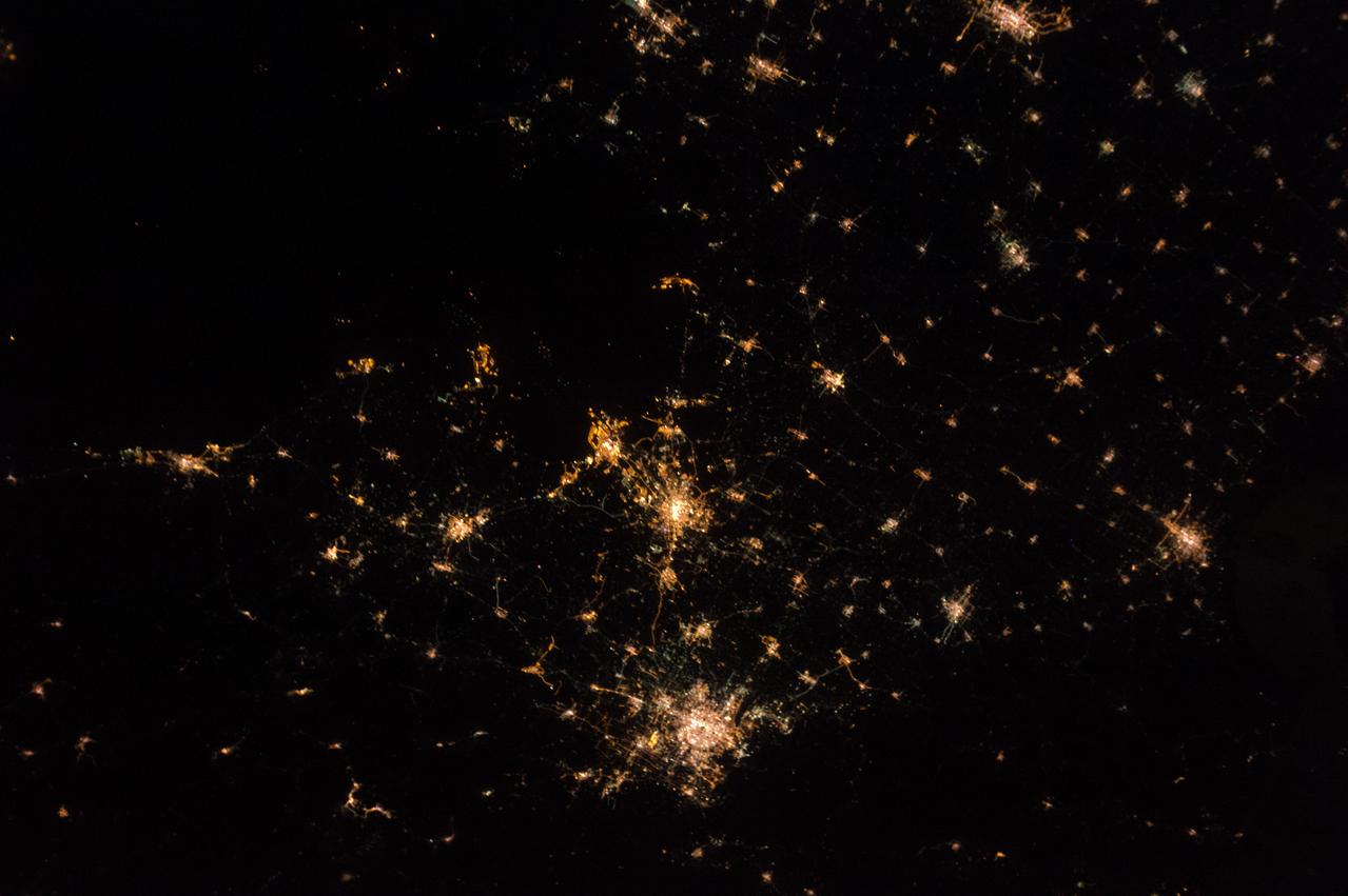 GMT355_12_22_Terry Virts_china korea japan at night_123