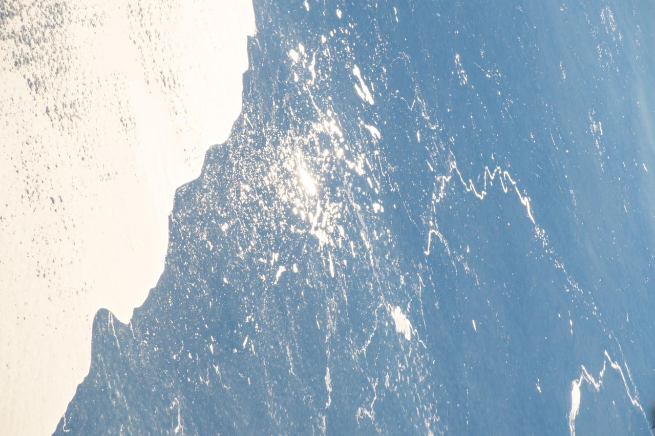 GMT362_21_17_Terry Virts_CB_washington mountains vancouver across canada to great lakes zoom_131