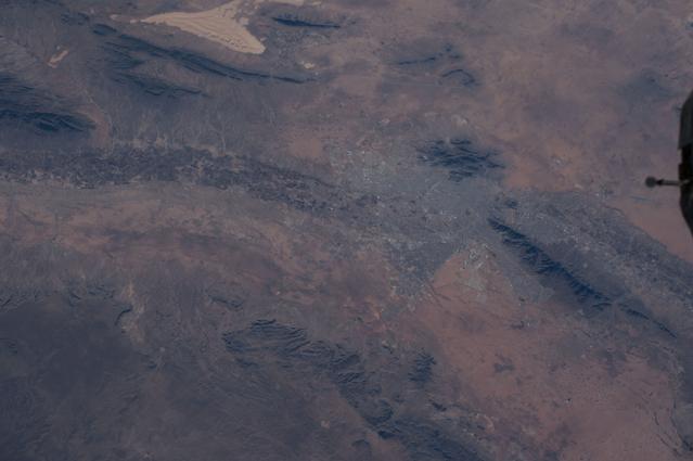 iss042e100613