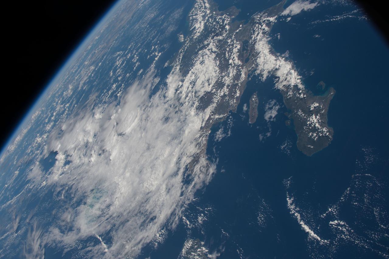 GMT011_23_58_Terry Virts_caribbean venezuela zoom_131B