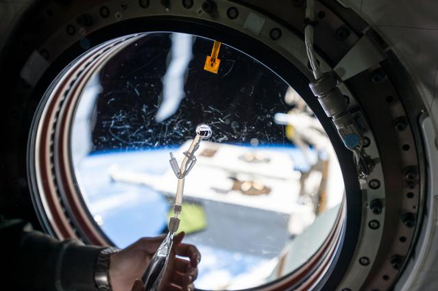 NASA image: Water bubble in front of JEM window
