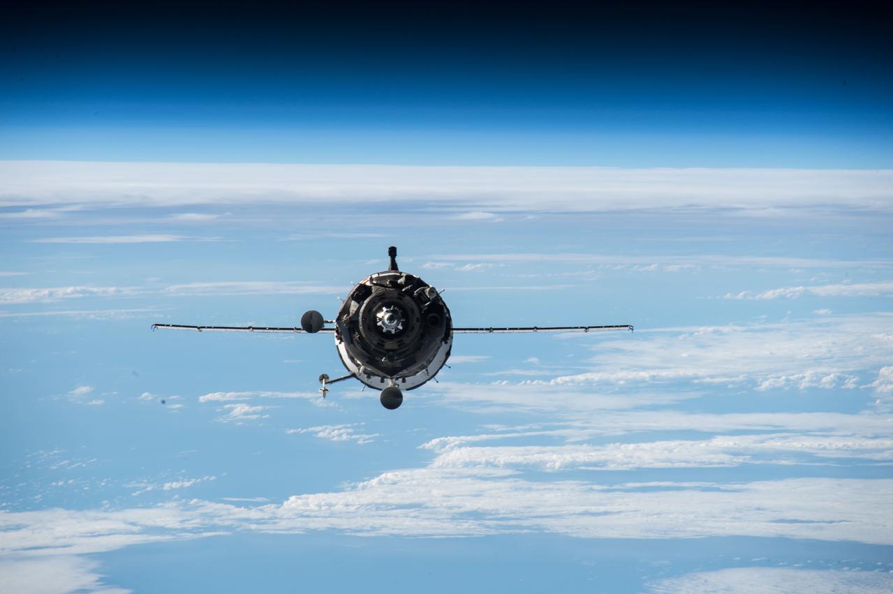 ISS043E055850 (03/27/2015) --- The Soyuz TMA 16M spacecraft approaches the International Space Station after launching 27 Mar. 2015 from the Baikonur Cosmodrome in Kazakhstan . Expedition 43 Russian Cosmonaut Mikhail Kornienko of the Russian Federal Space Agency (Roscosmos), NASA Astronaut Scott Kelly, and Russian Cosmonaut Gennady Padalka of Roscosmos are onboard and will enter the station after docking.