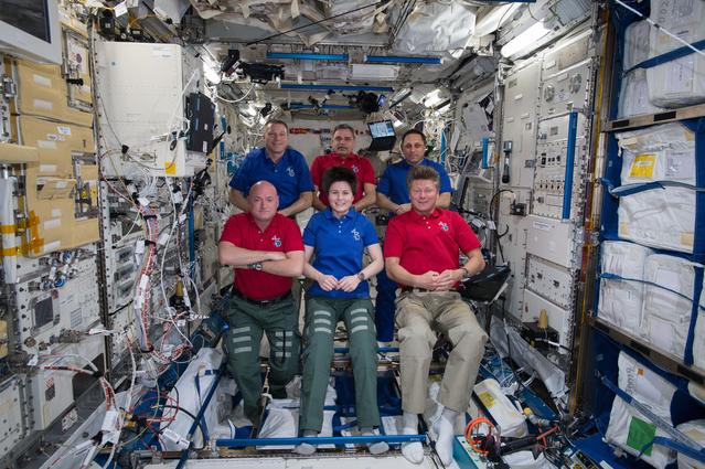 NASA image: Expedition 43 crew in JEM