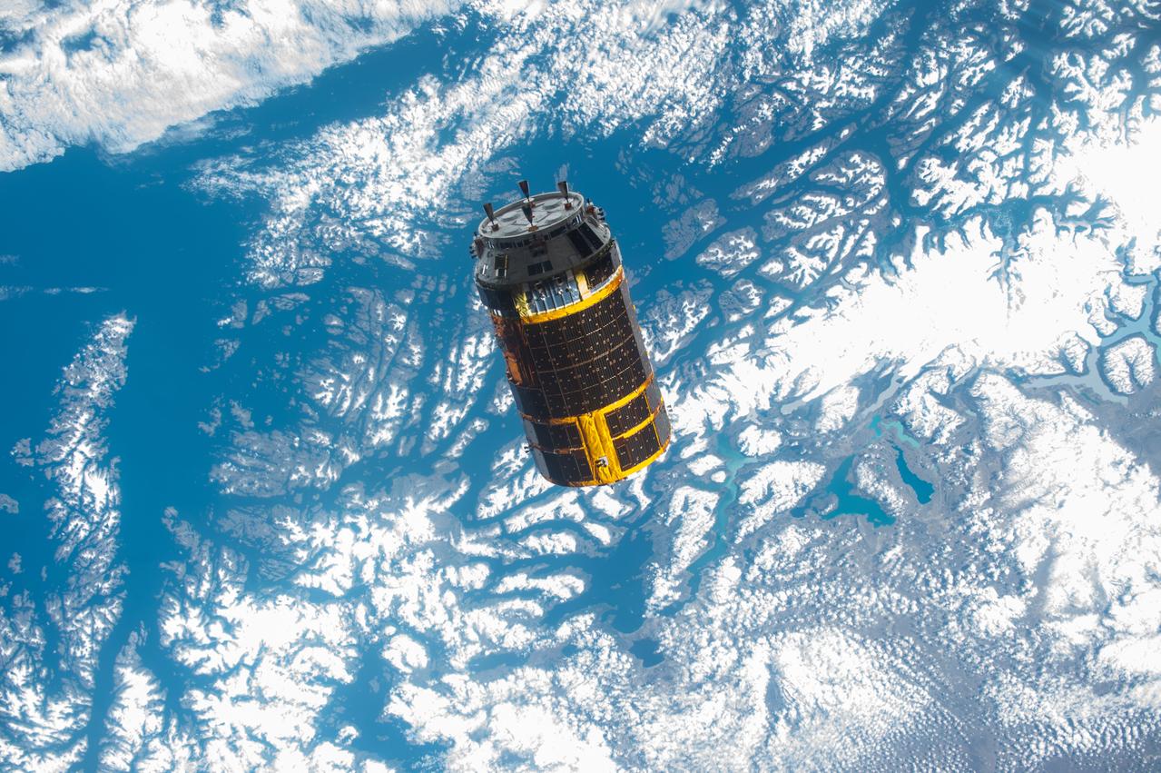ISS045E034631 (09/28/2015) --- The Japan Aerospace Exploration Agency (JAXA) Kounotori 5 H-II Transfer Vehicle (HTV-5) is seen departing from the International Space Station. The cargo vehicle was berthed to the orbiting laboratory for five weeks until it was released on Sept. 28, 2015. HTV-5 delivered almost five tons of hardware and supplies.