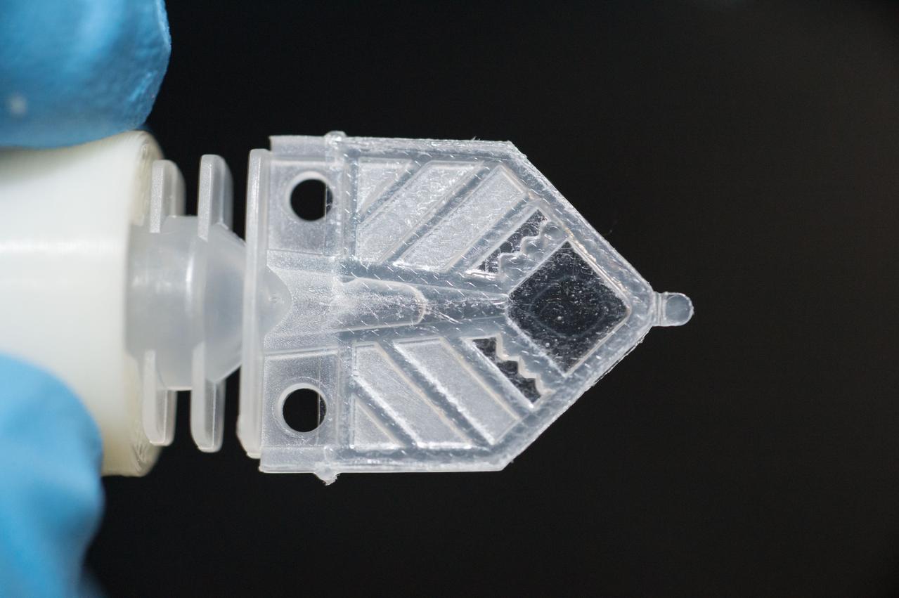 iss047e085693 (4/29/2016) --- Photographic documentation of Wet Lab RNA Sample to be placed into SmartCycler for data collection. Wetlab RNA SmartCycler is a research platform for conducting real-time quantitative gene expression analysis aboard the international Space Station (ISS). The system enables spaceflight genomic studies involving a wide variety of biospecimen types in the unique microgravity environment of space.