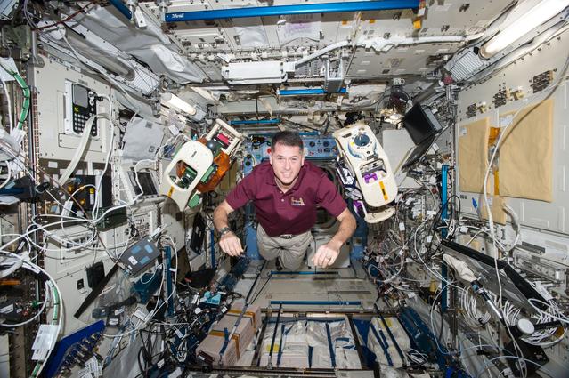 NASA image: iss050e038043