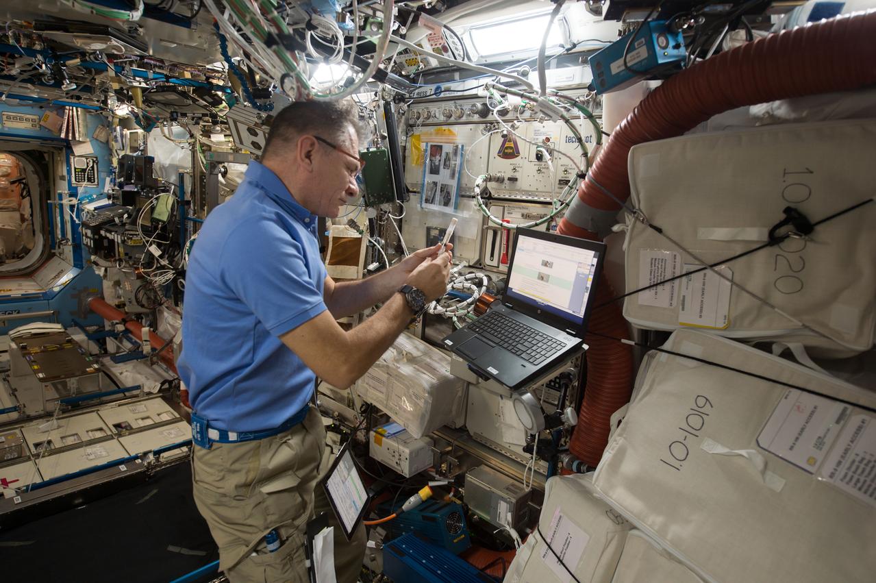iss052e058828(8/18/2017) --- European Space Agency (ESA) astronaut Paolo Nespoli collects and processes saliva samples in the bioanalyzer for the ISS Non-invasive Sample Investigation and Results Transmission to ground with the Utmost easiness (In Situ). Crew on the International Space Station (ISS) are continually monitored for health changes, and as part of these measurements, they take saliva samples that are stored and returned to Earth later. The ISS Non-invasive Sample Investigation and results Transmission to ground with the Utmost easiness (IN SITU) bioanalysis is a portable device that can check crew members’ saliva on board, enabling direct real-time analysis. The device’s first uses are to monitor stress levels and appetites among crew members